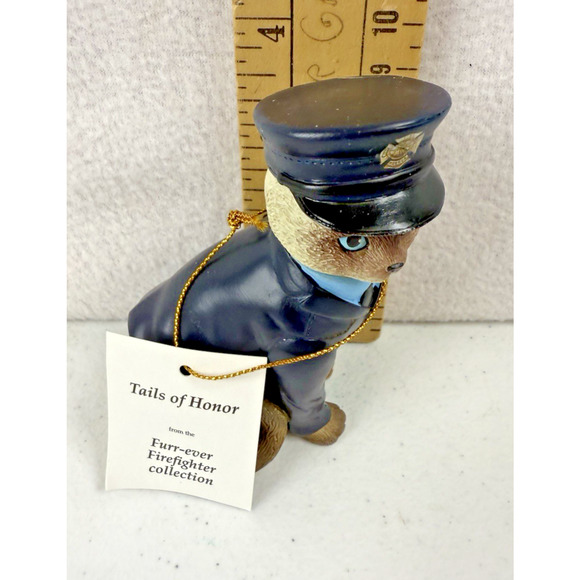 Hamilton Furr-Ever Firefighter Tails of Honor Resin Cat 4" Figurine Collectible - Picture 2 of 8